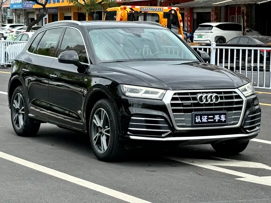 Audi Q5L 2020 — фото 3
