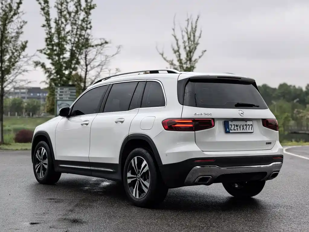 Mercedes-Benz GLB 2024 — фото 18