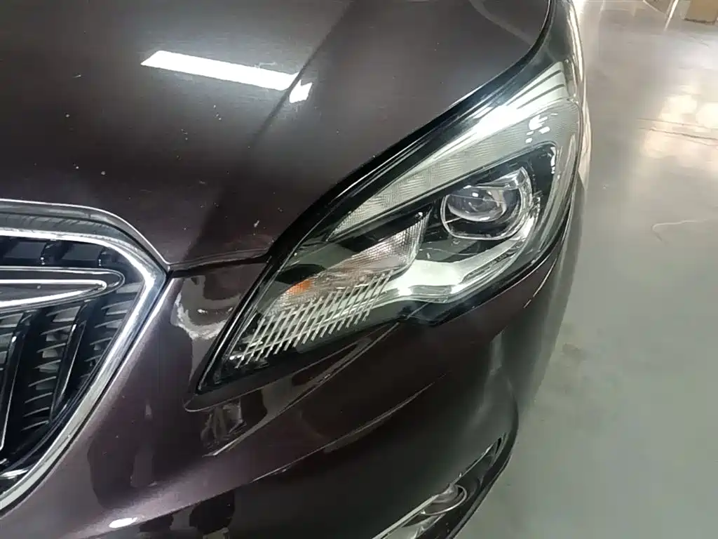 Buick Envision Plus 2018 — фото 24