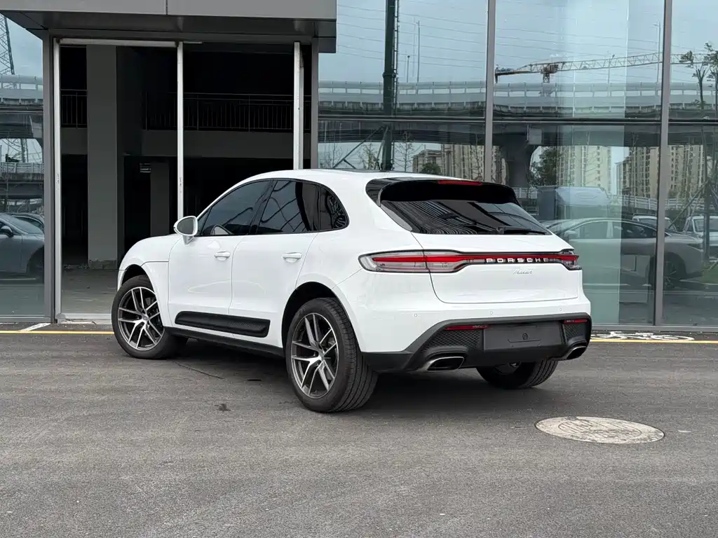 Porsche Macan 2025 — фото 5