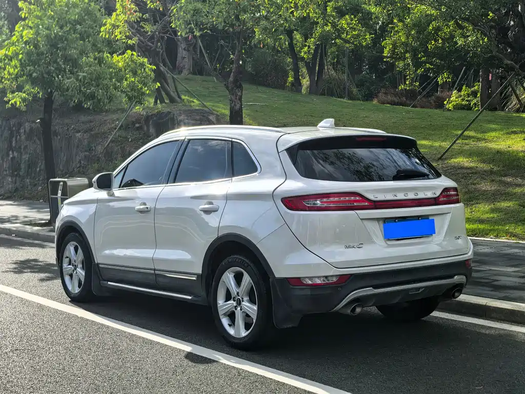 Lincoln MKC 2018 — фото 10