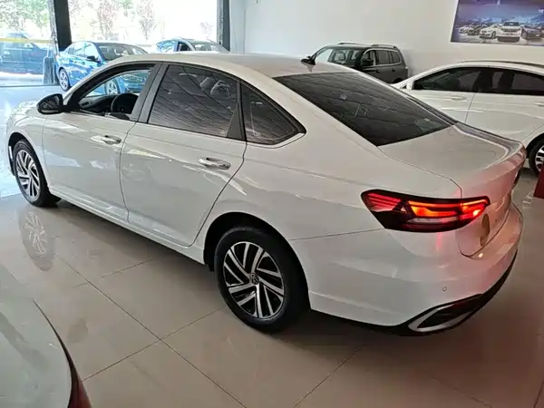 Volkswagen Lavida 2025
