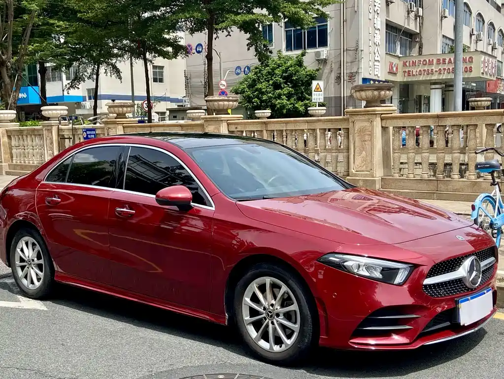 Mercedes-Benz A-Class 2022 — фото 3