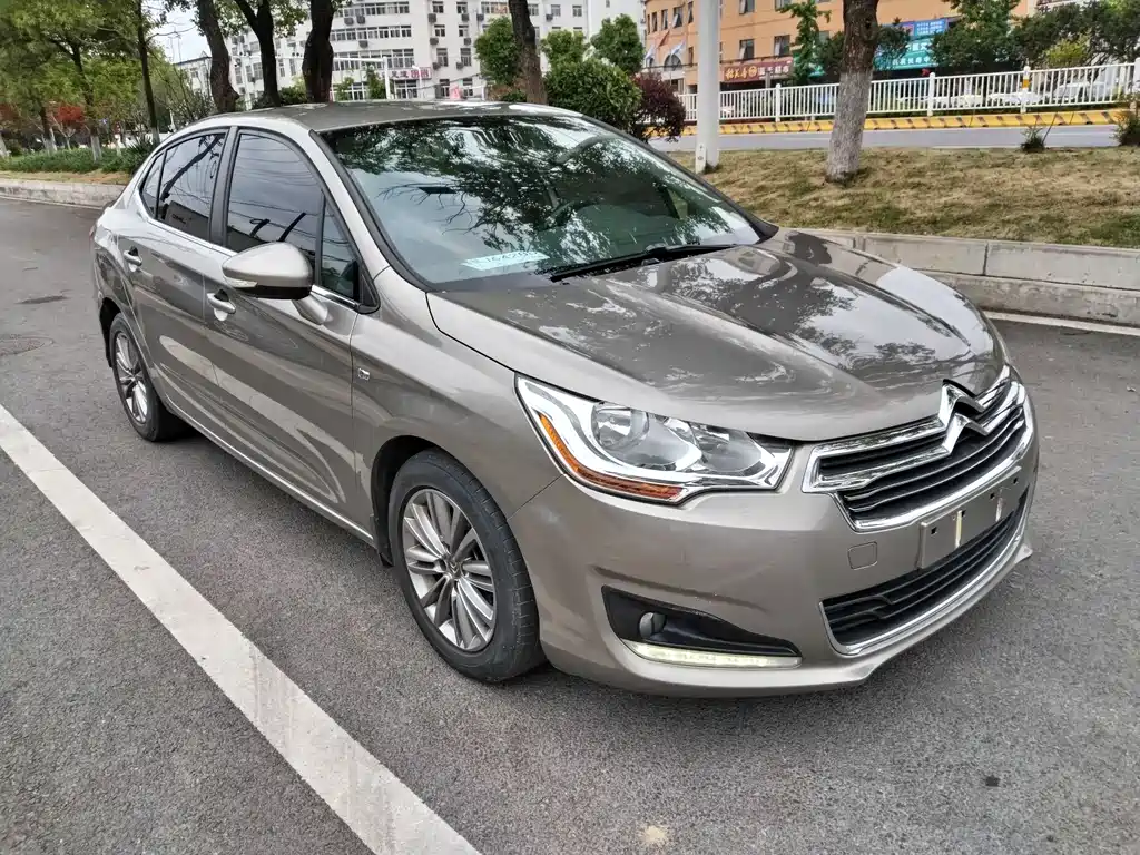 Citroen C4L 2015 — фото 3