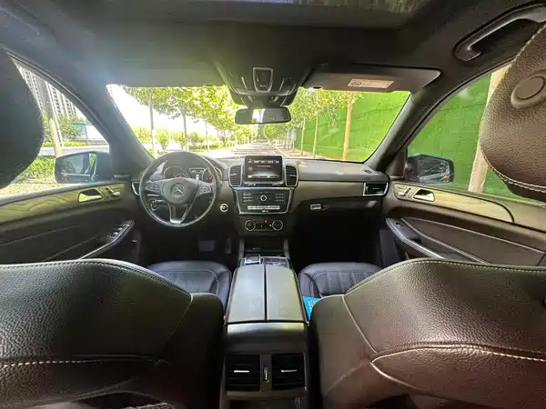 Mercedes-Benz GLE 2016