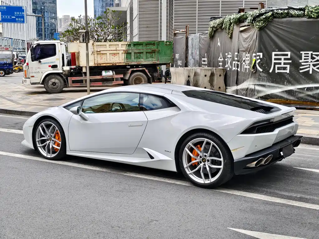 Lamborghini Huracán 2015 — фото 6