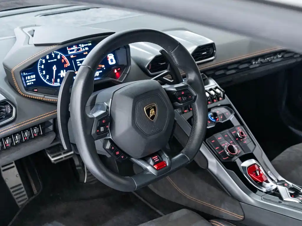 Lamborghini Huracán 2015 — фото 11