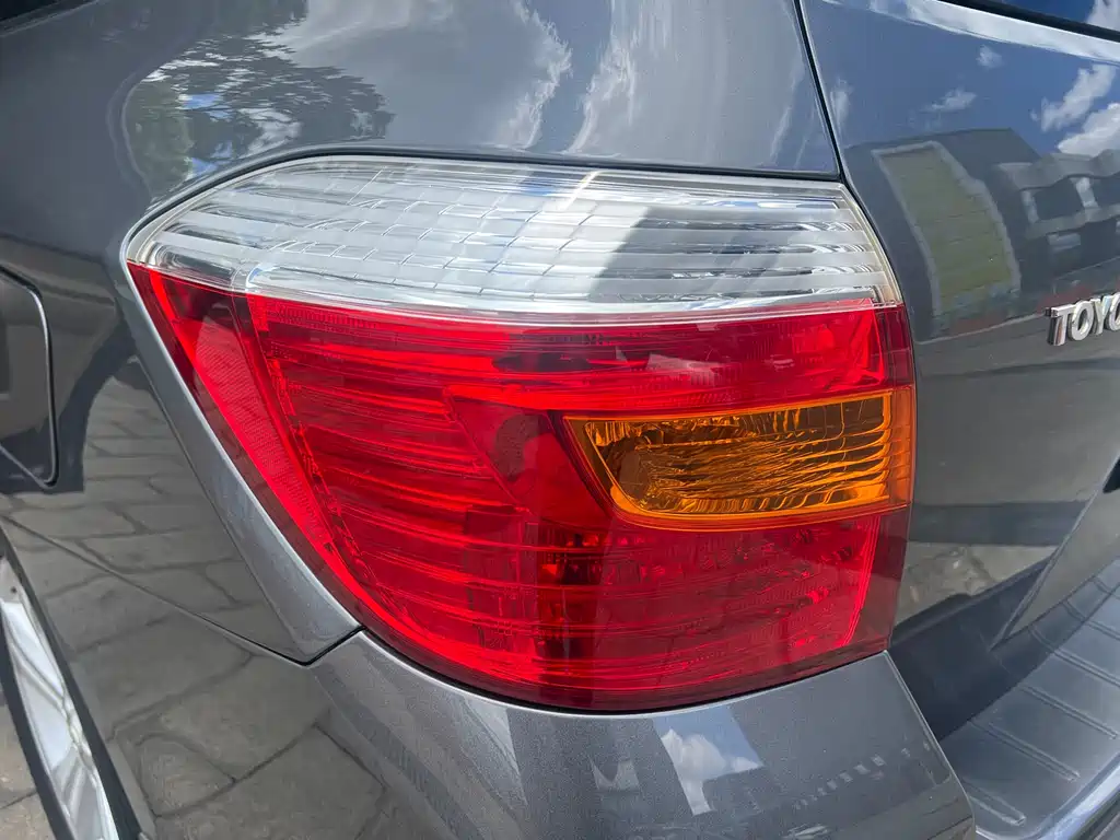 Toyota Highlander 2008 — фото 12