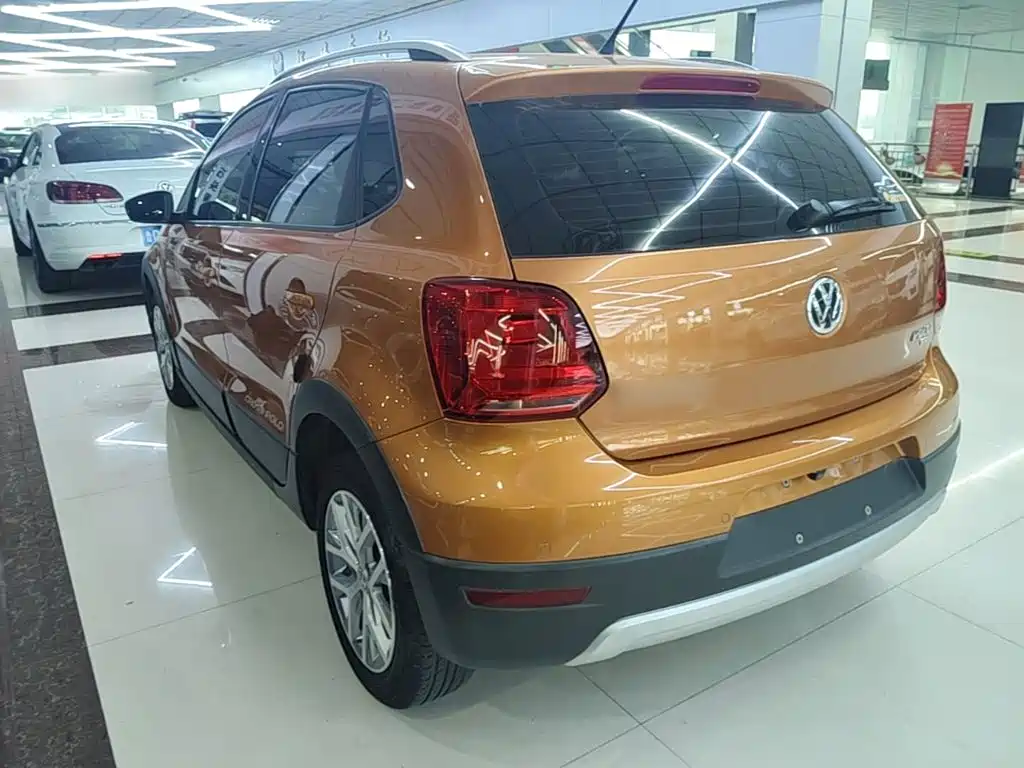 Volkswagen Polo 2016