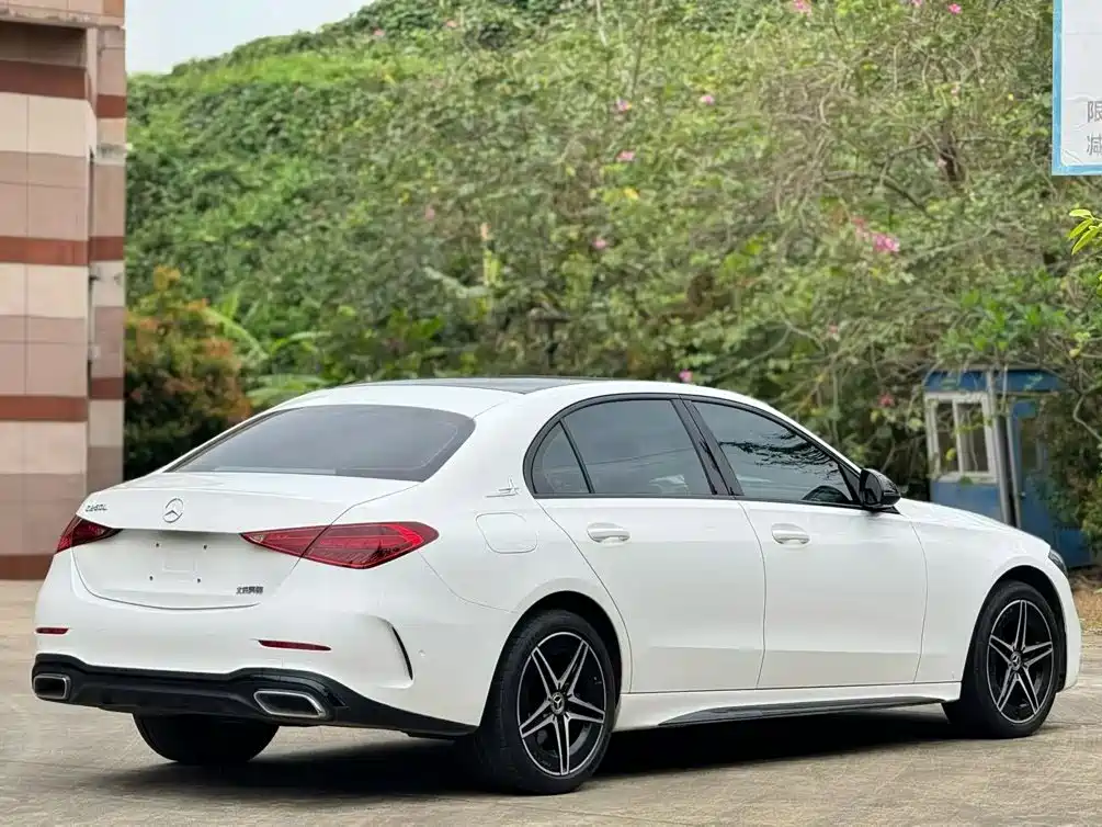 Mercedes-Benz C-Class 2023 — фото 8