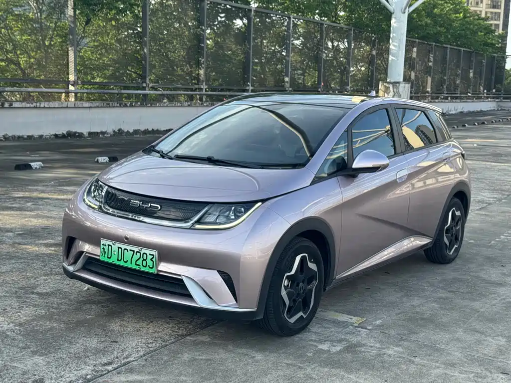 BYD Dolphin 2022 — фото 1