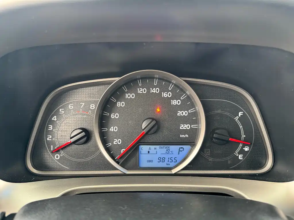 Toyota RAV4 2015 — фото 14