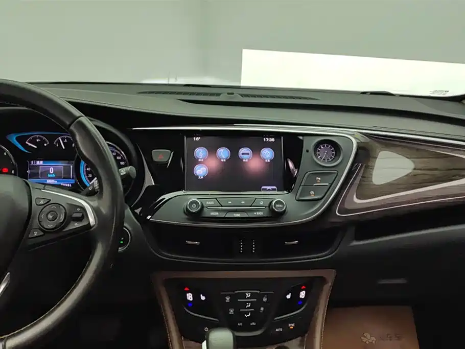 Buick Envision Plus 2017 — фото 13
