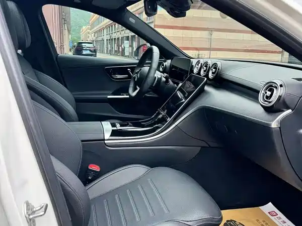 Mercedes-Benz C-Class 2023
