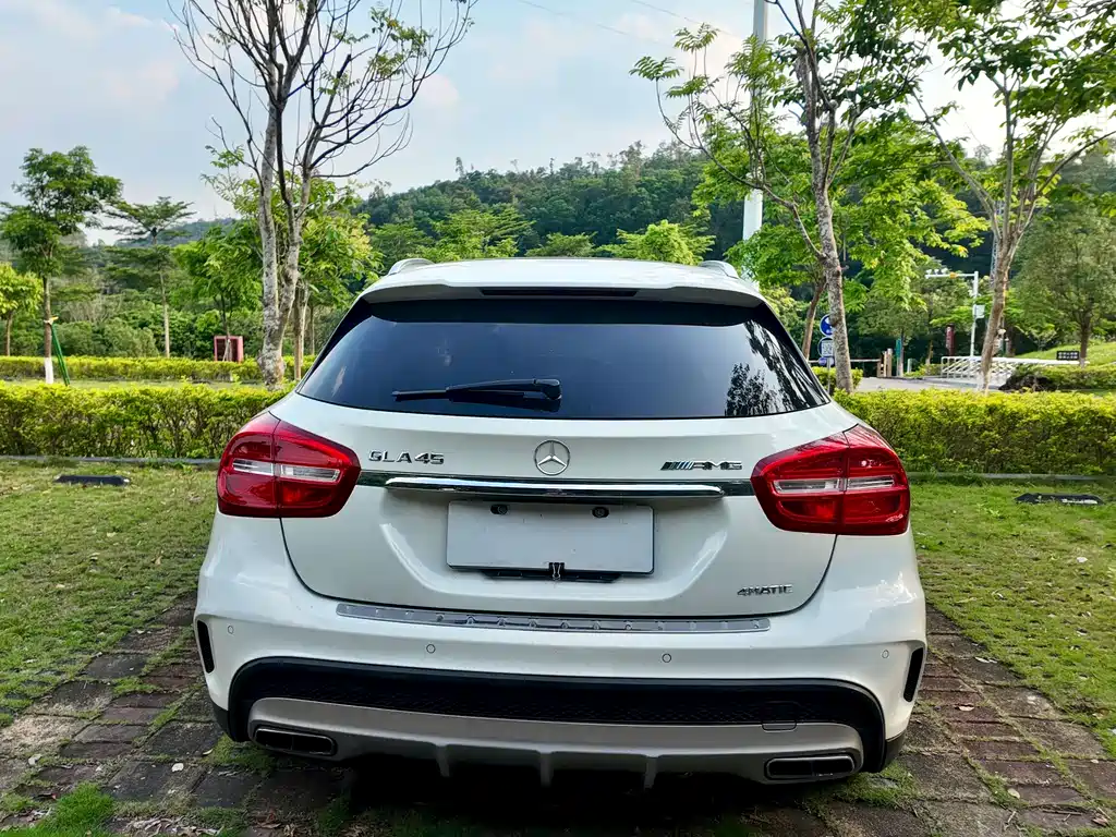 Mercedes-Benz GLA AMG 2015 — фото 48