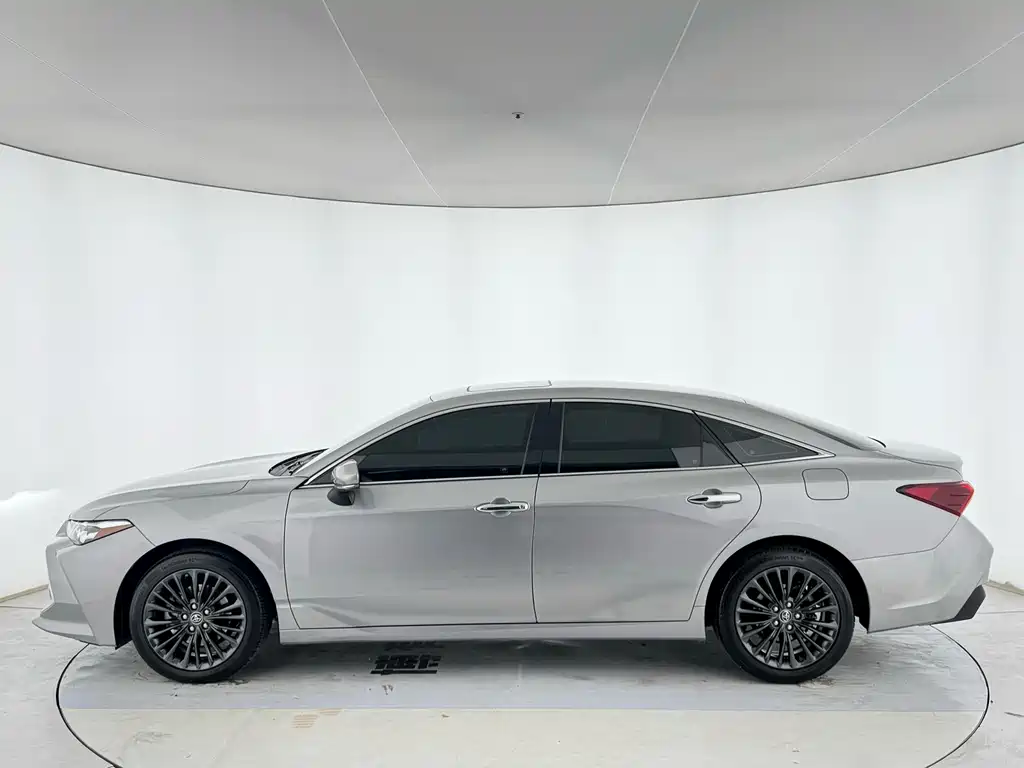 Toyota Avalon 2019
