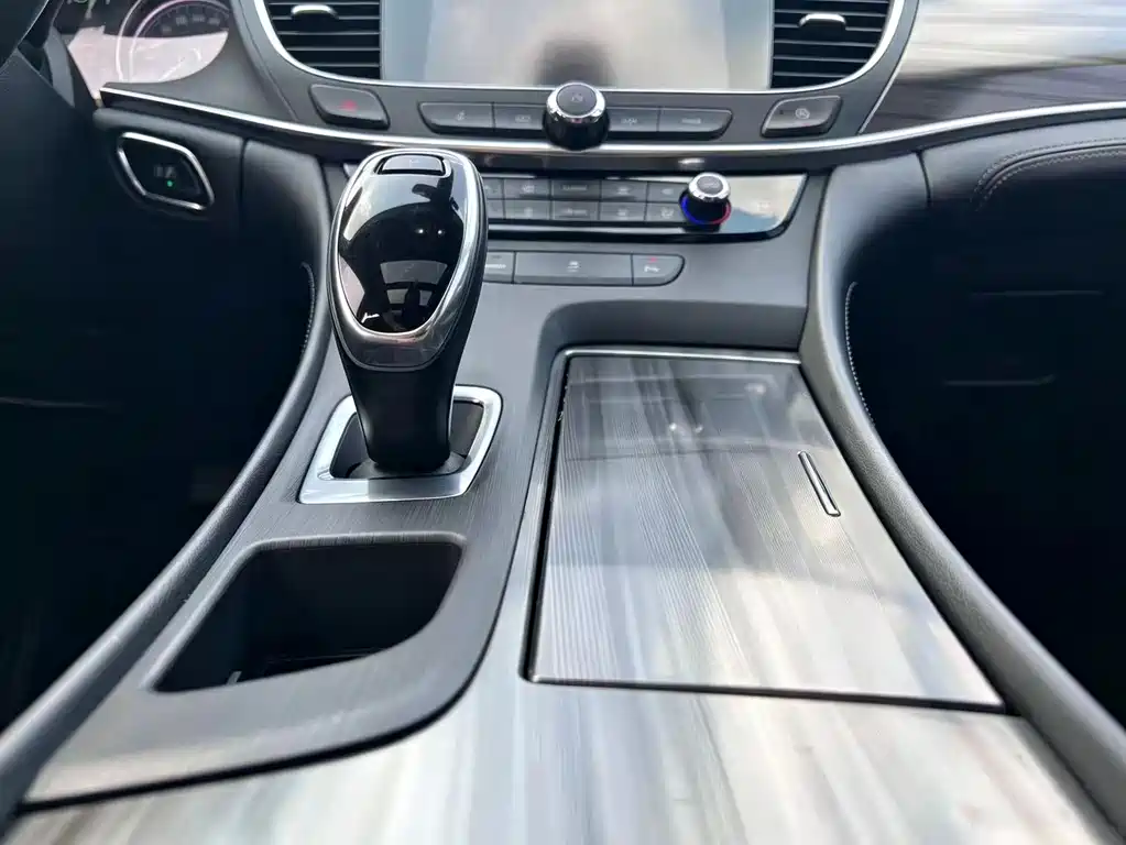 Buick LaCrosse 2019 — фото 14