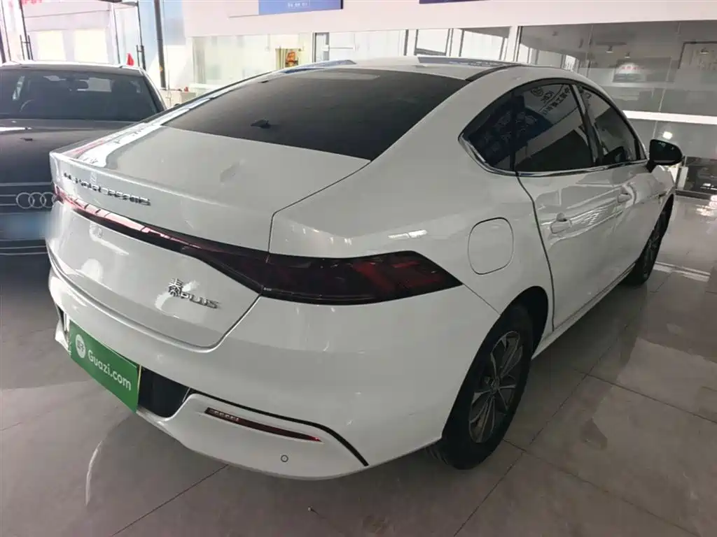 BYD Qin PLUS 2023 — фото 7