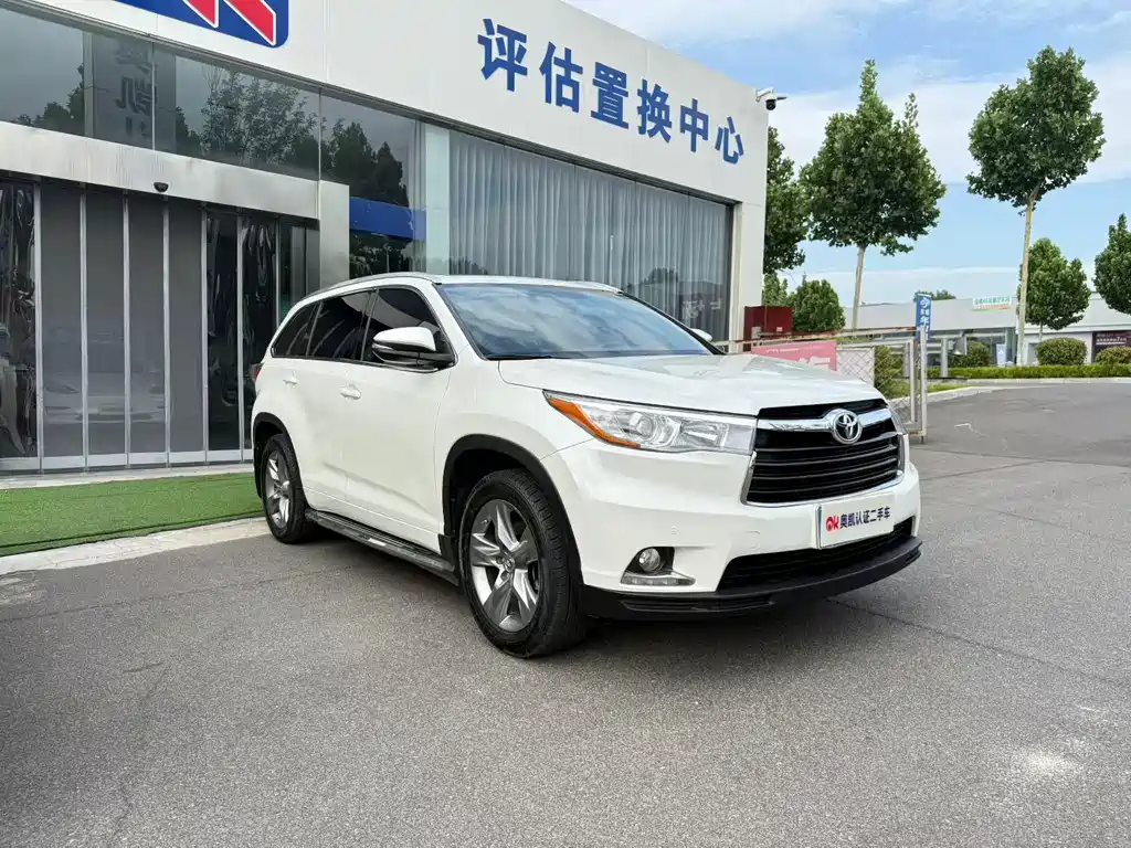 Toyota Highlander 2016 — фото 2