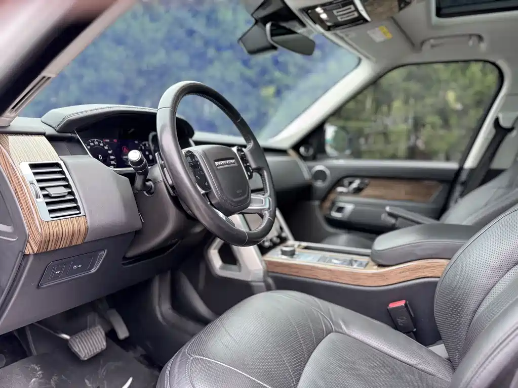 Land Rover Range Rover 2019 — фото 7