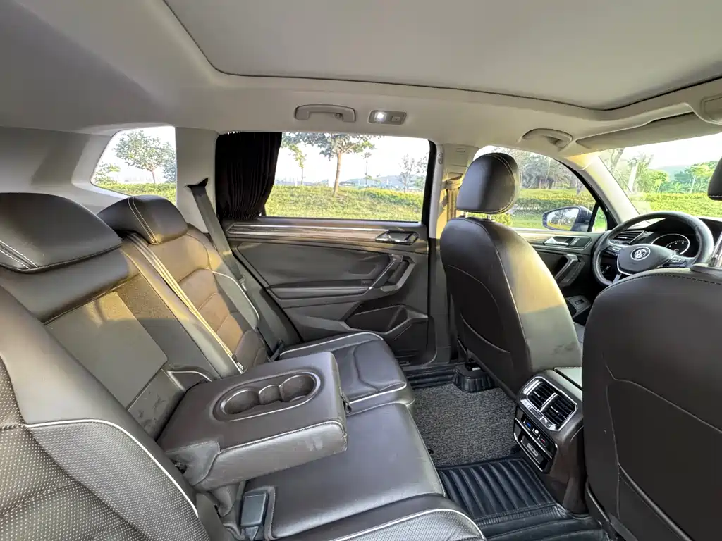 Volkswagen Tiguan L 2018 — фото 26