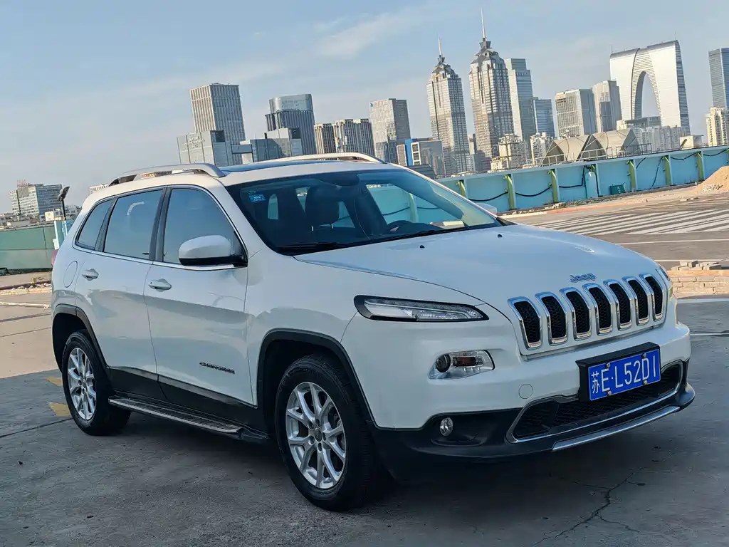 Jeep Cherokee 2017 — фото 2