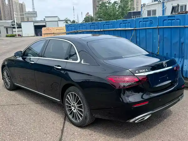 Mercedes-Benz E-Class 2023