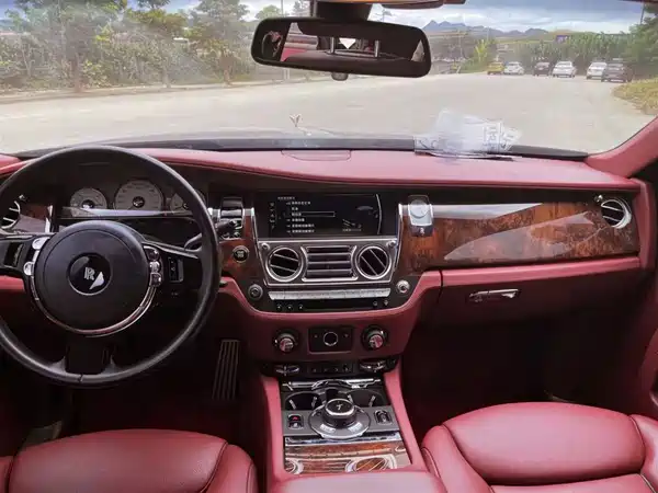 Rolls-Royce Ghost 2018
