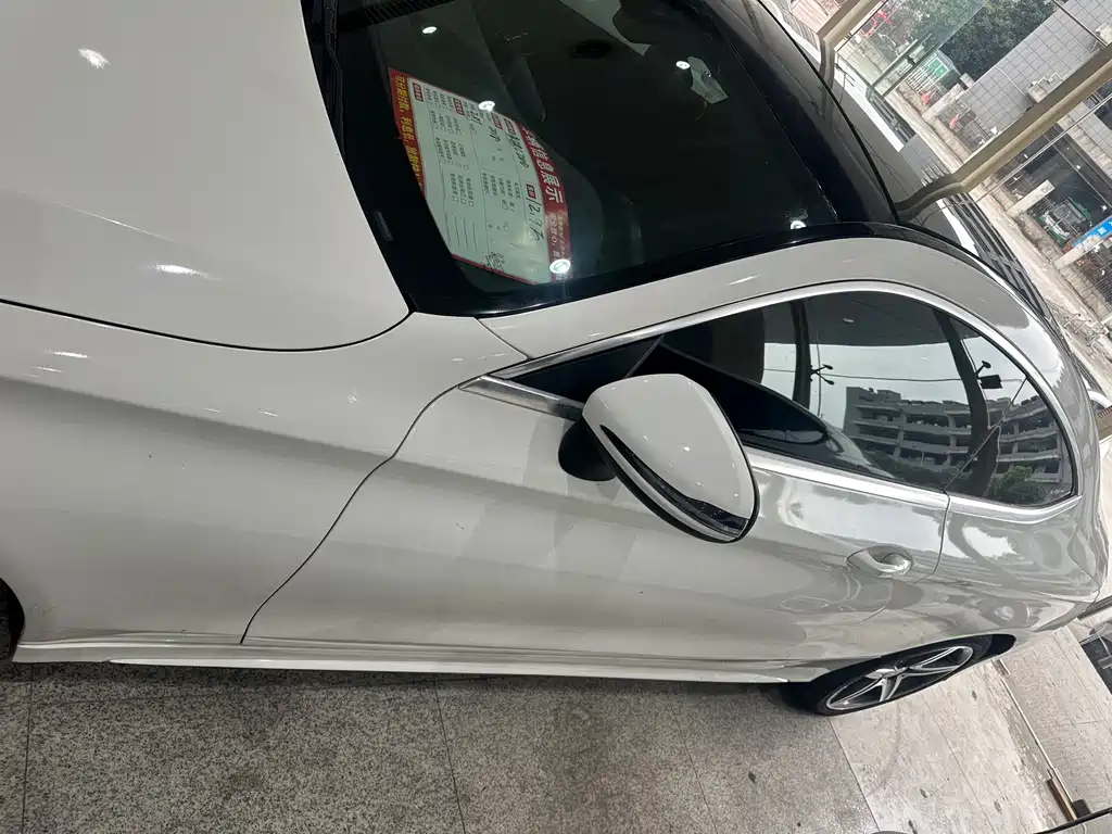 Mercedes-Benz C-Class 2019 — фото 19
