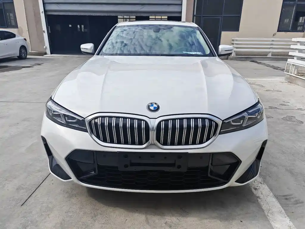 BMW 3 Series 2023