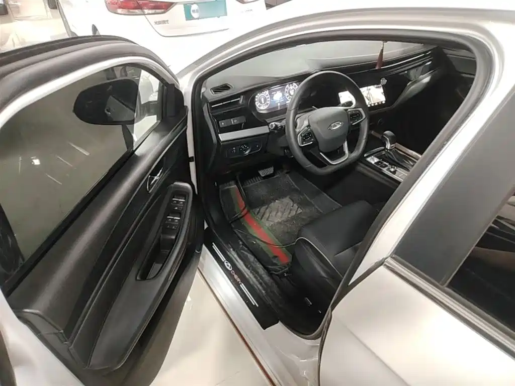 Chery Arrizo 5 PLUS 2023 — фото 16