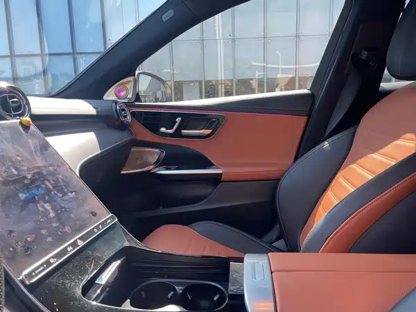 Mercedes-Benz C-Class 2021