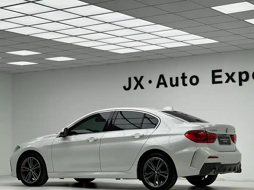 BMW 1 Series 2022