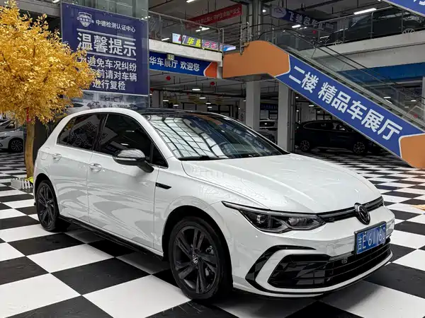 Volkswagen Golf 2022