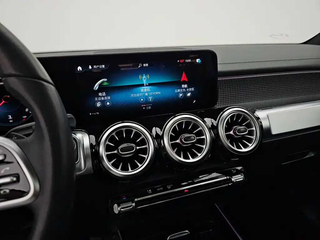 Mercedes-Benz GLB 2023 — фото 10