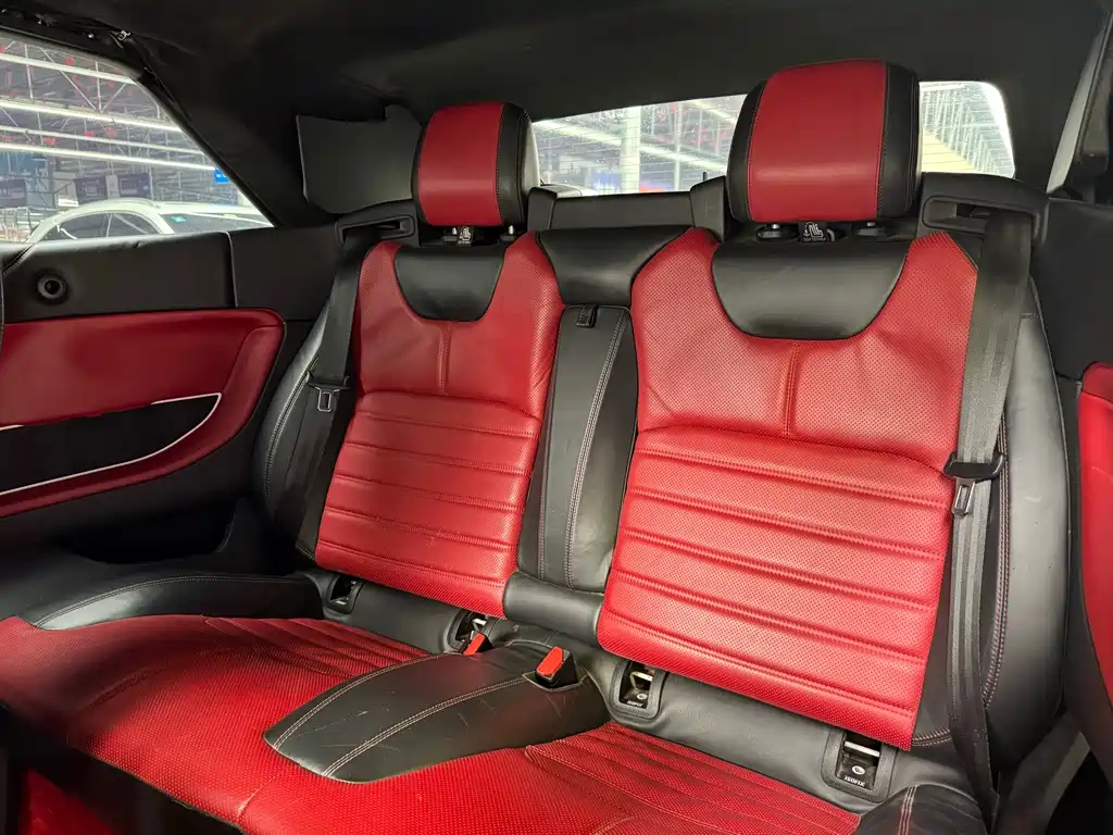 Land Rover Evoque 2018 — фото 11