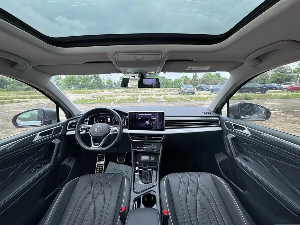 Volkswagen Tiguan L 2022