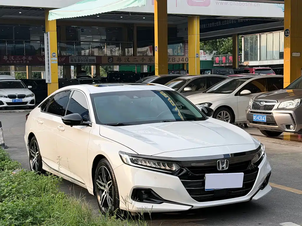 Honda Accord 2022 — фото 3