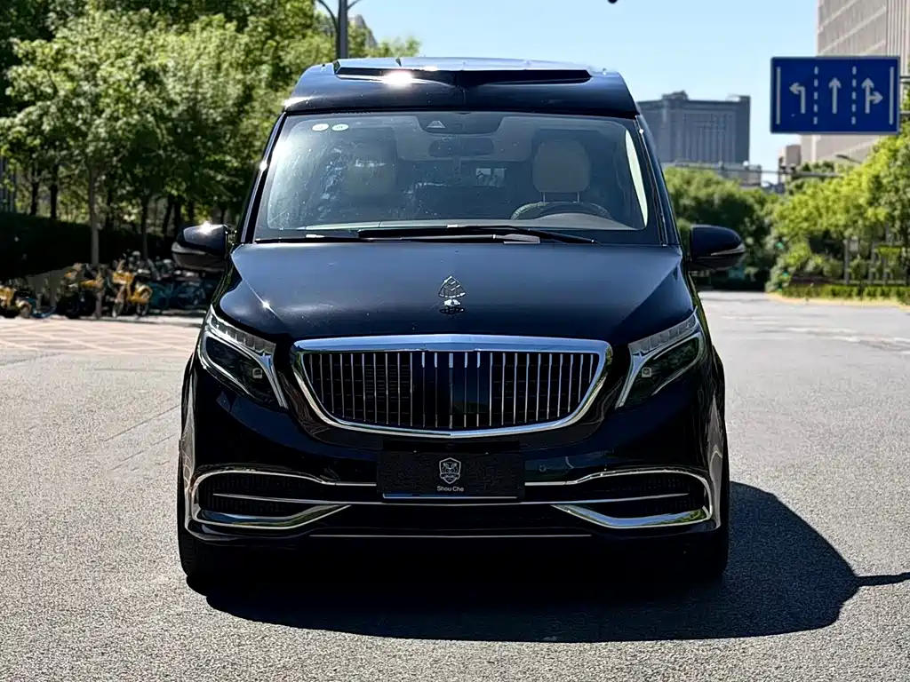 Mercedes-Benz V-Class 2022 — фото 2