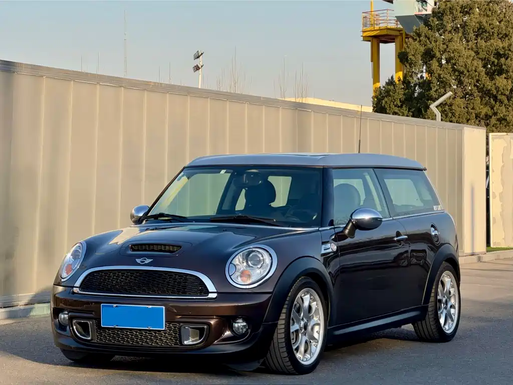 MINI Clubman 2011 — фото 1
