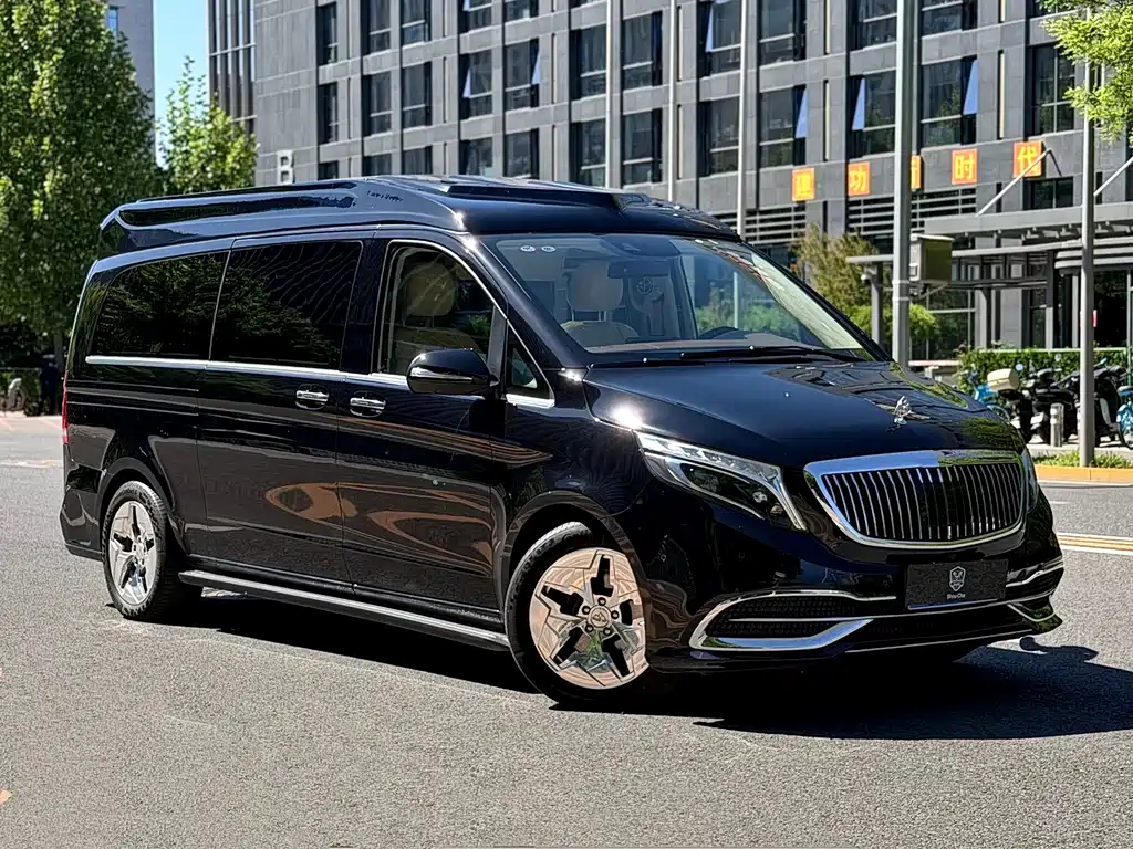 Mercedes-Benz V-Class 2022 — фото 3