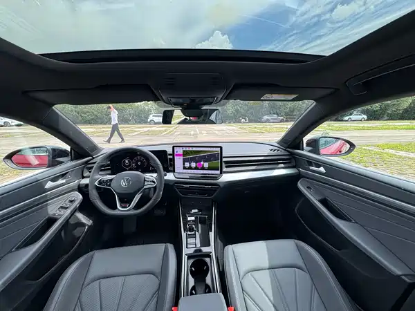 Volkswagen Lamando 2025