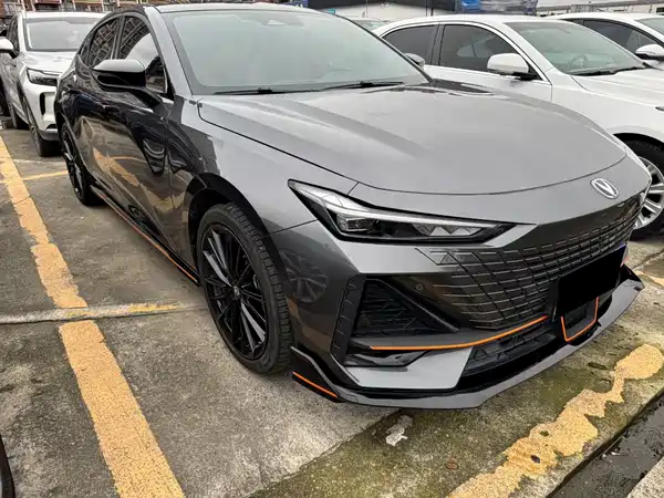 Changan UNI-V 2024