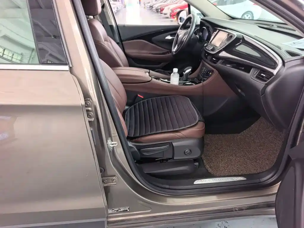 Buick Envision Plus 2018 — фото 25