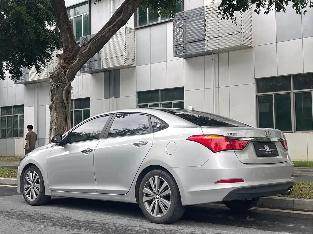 Hyundai Mistra 2015 — фото 4