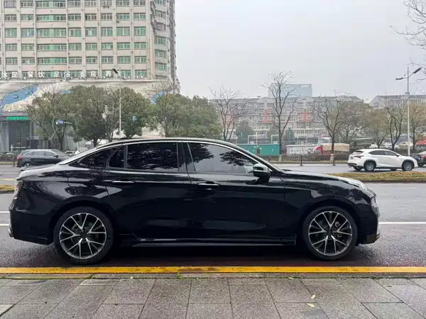Lynk & Co 03 2019
