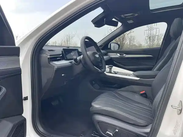 Geely Xingrui 2025