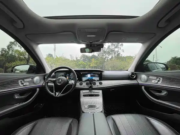 Mercedes-Benz E-Class 2021
