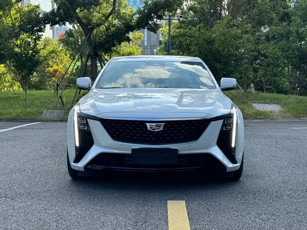Cadillac CT5 2024 — фото 2