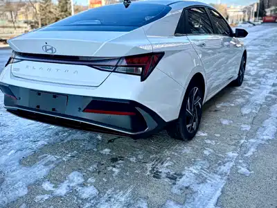 Hyundai Elantra 2023